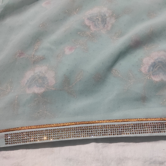 DESIGNER- SAREE - Picture 9 of 9